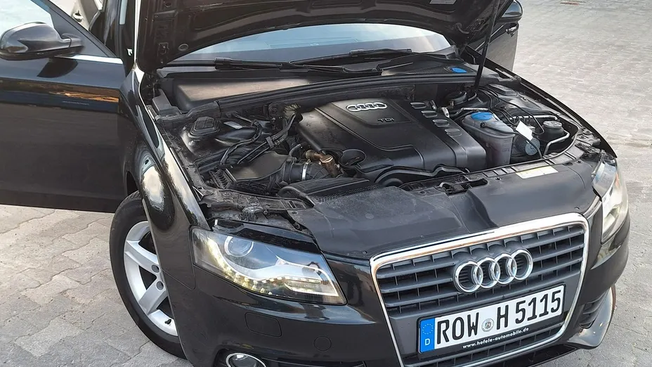 AUDI A4 -