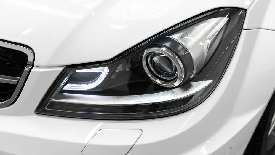 MERCEDES-BENZ C Klasa -