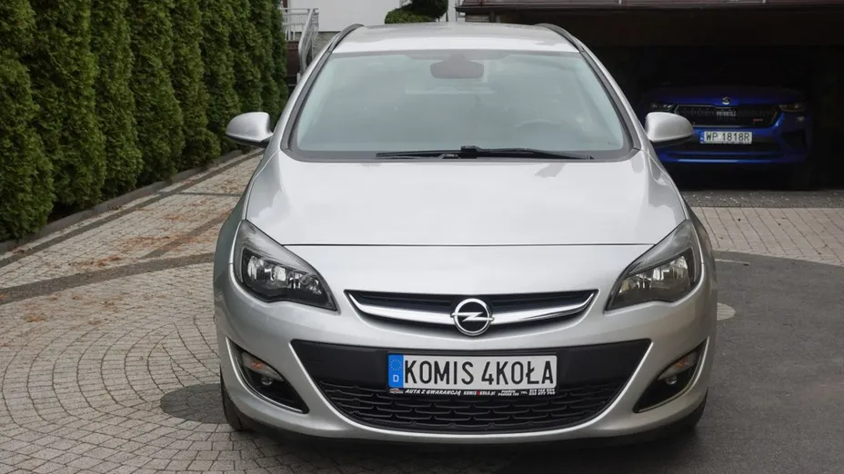 OPEL Astra -