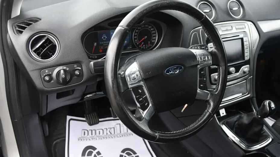 FORD Mondeo -