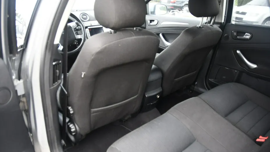 FORD Mondeo -