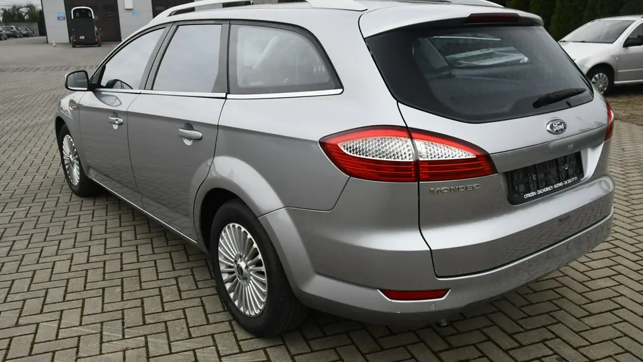 FORD Mondeo -
