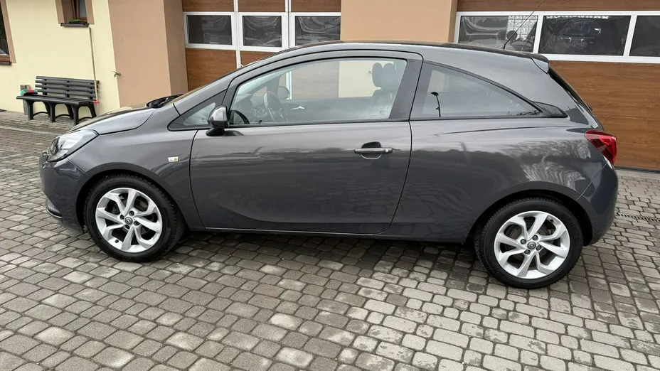OPEL Corsa -