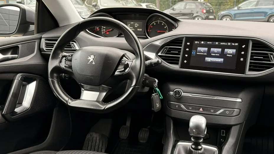 PEUGEOT 308 -