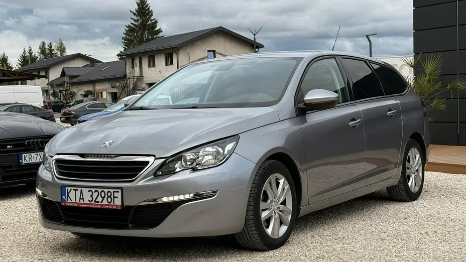 PEUGEOT 308 -