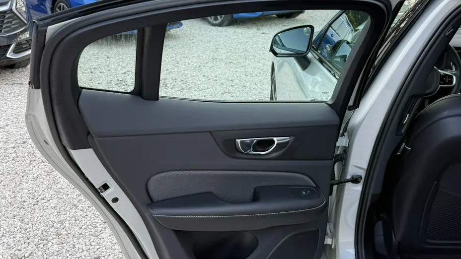 VOLVO S60 -