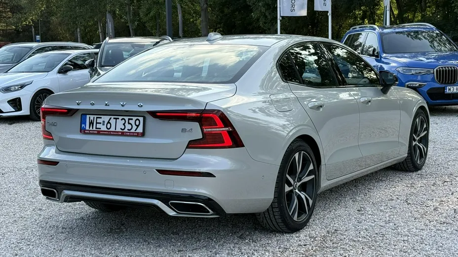 VOLVO S60 -
