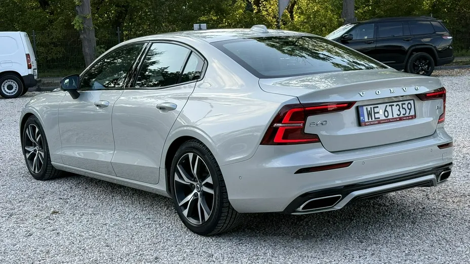 VOLVO S60 -