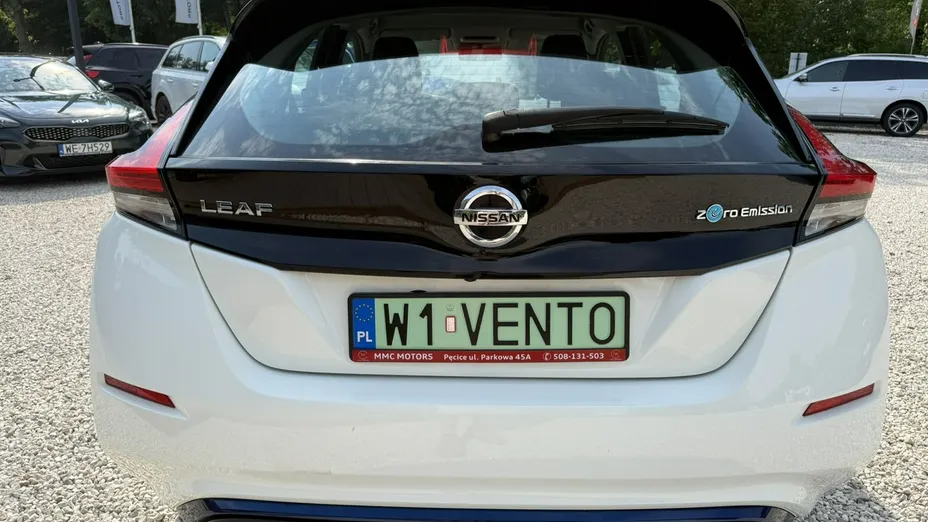 NISSAN Leaf -