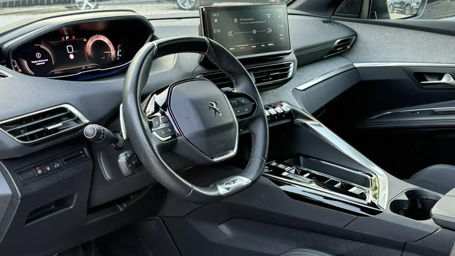 PEUGEOT 3008 -