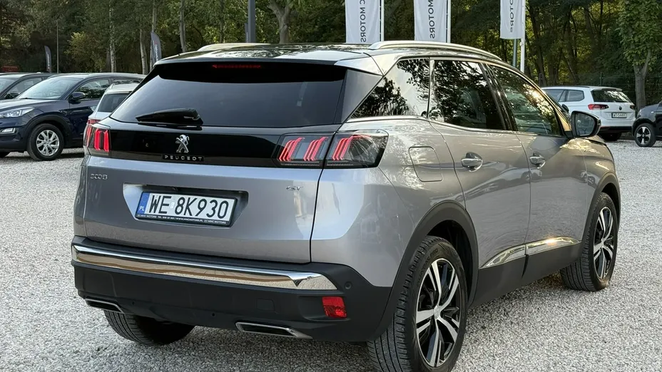 PEUGEOT 3008 -