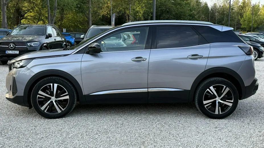 PEUGEOT 3008 -