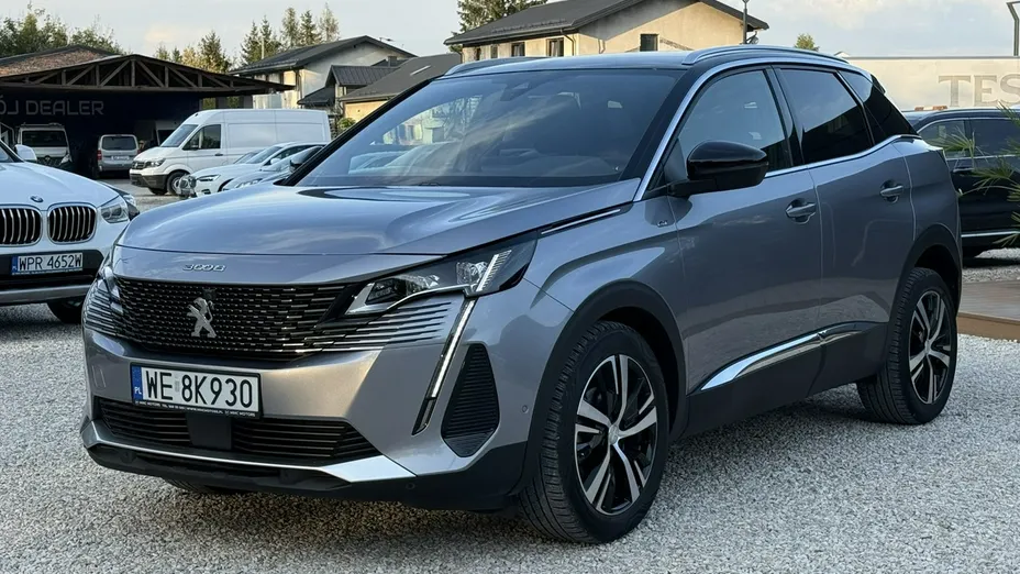 PEUGEOT 3008 -