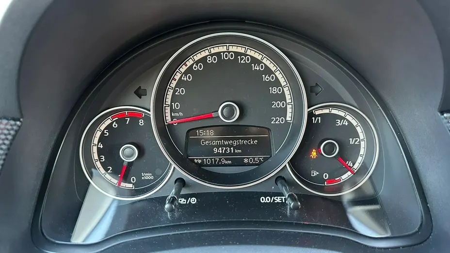 VOLKSWAGEN up! up! 1.0 up! Black Style