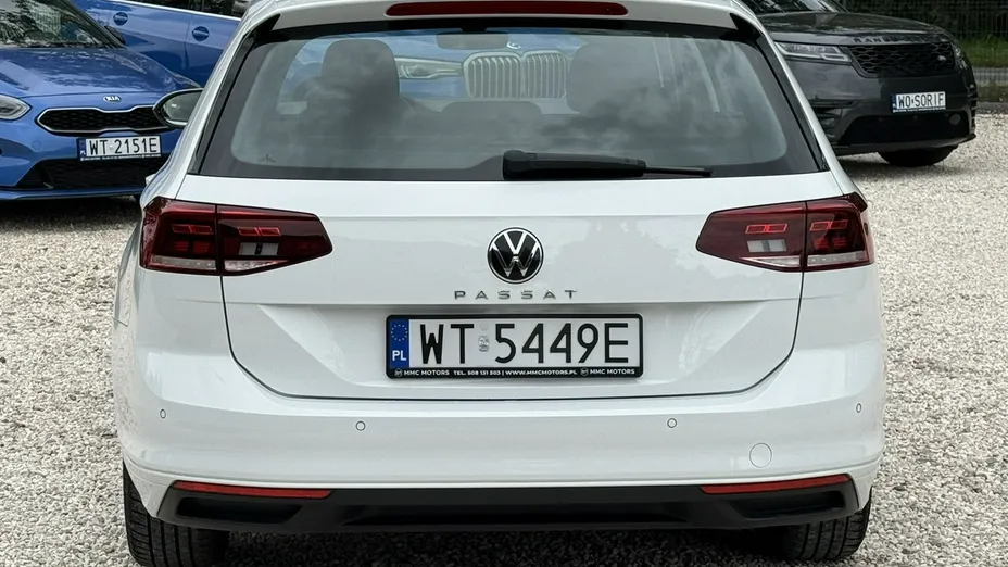 VOLKSWAGEN Passat -
