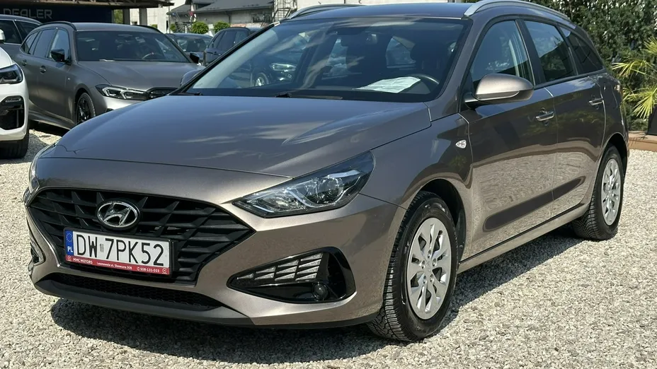HYUNDAI i30 -
