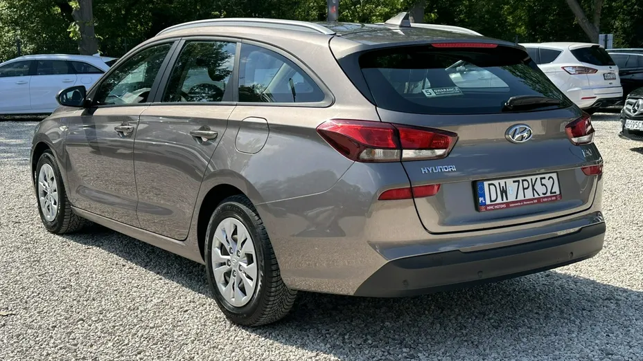 HYUNDAI i30 -