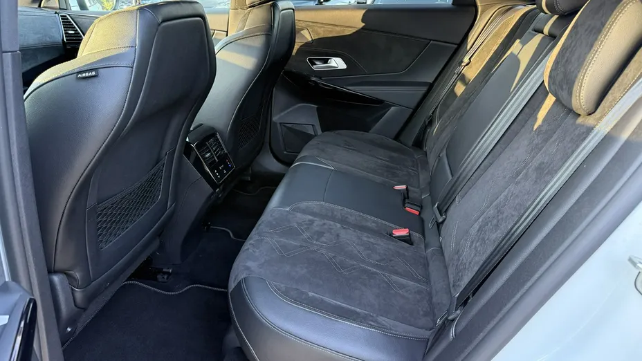 DS DS7 DS 7 1.6 E-Tense Performance Line + aut