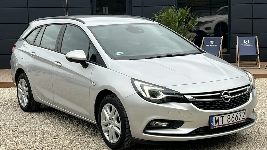 OPEL Astra -
