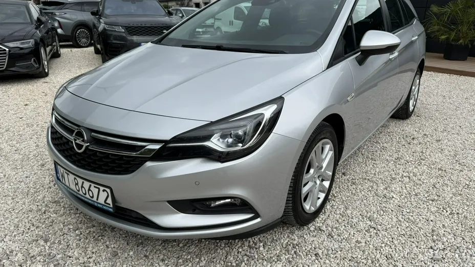 OPEL Astra -