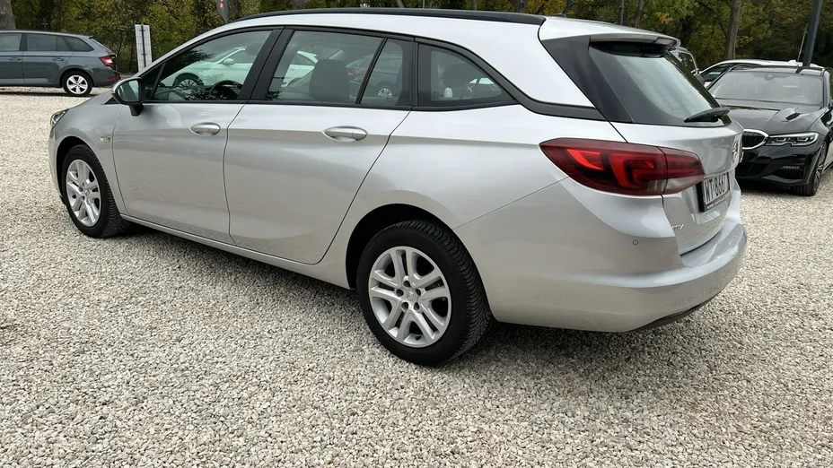 OPEL Astra -