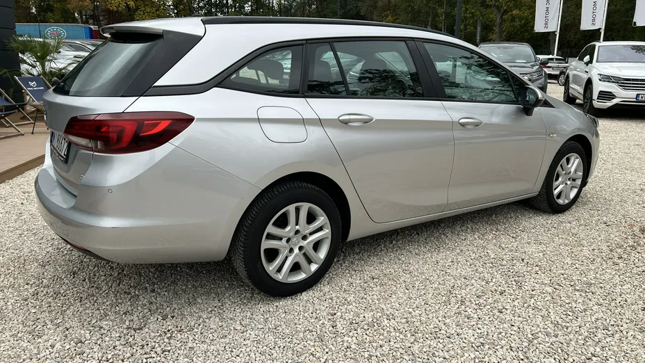 OPEL Astra -