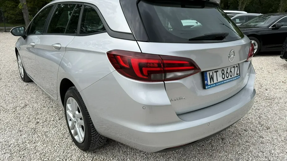 OPEL Astra -