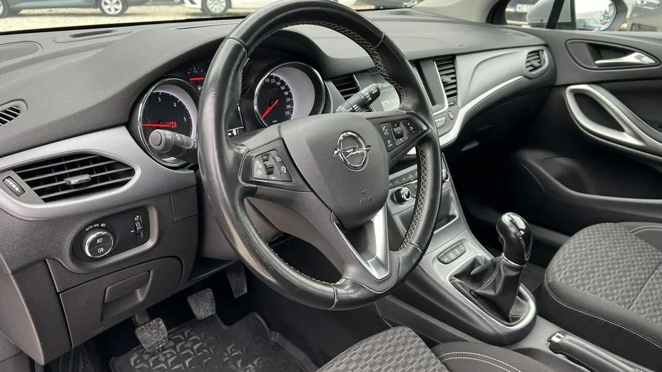 OPEL Astra -