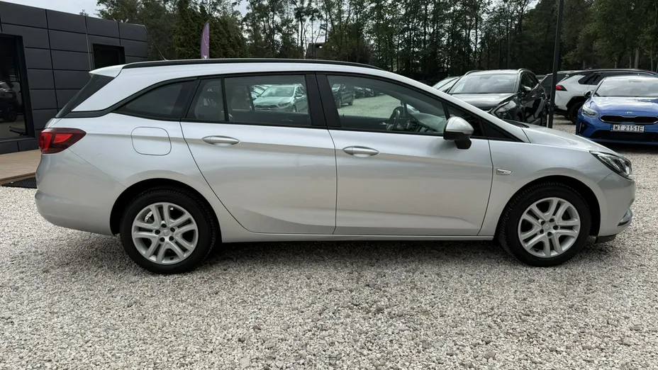 OPEL Astra -
