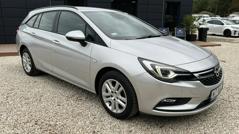 OPEL Astra -