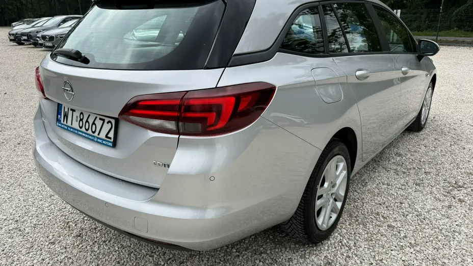 OPEL Astra -