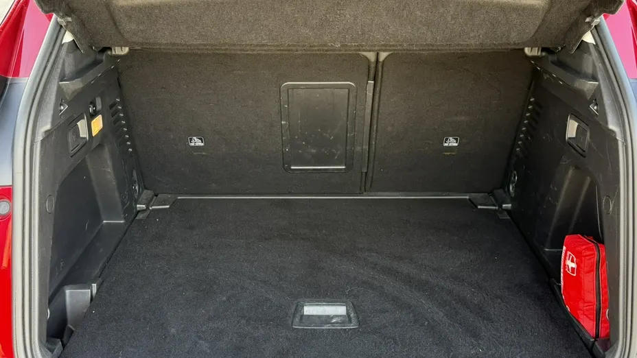 PEUGEOT 3008 -
