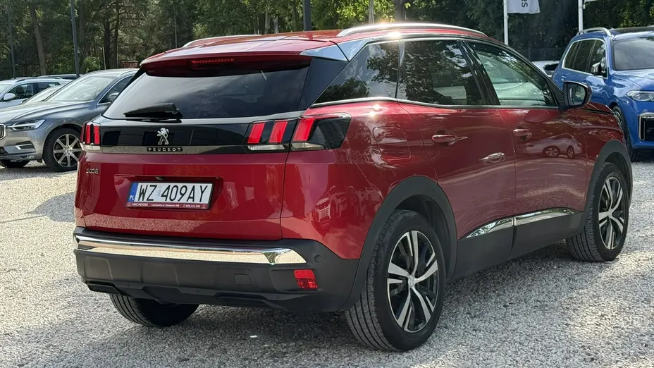 PEUGEOT 3008 -