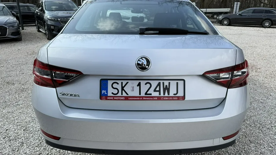 SKODA Superb -