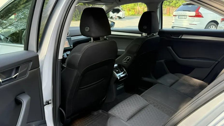 SKODA Superb Superb 2.0 TDI 4x4 Style DSG