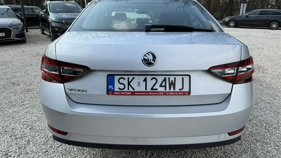 SKODA Superb -
