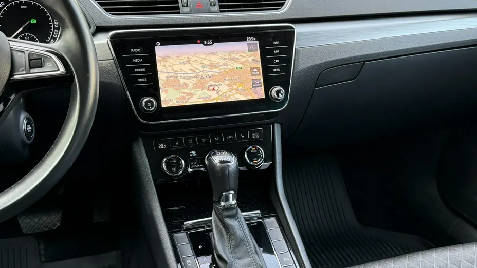 SKODA Superb Superb 2.0 TDI 4x4 Style DSG