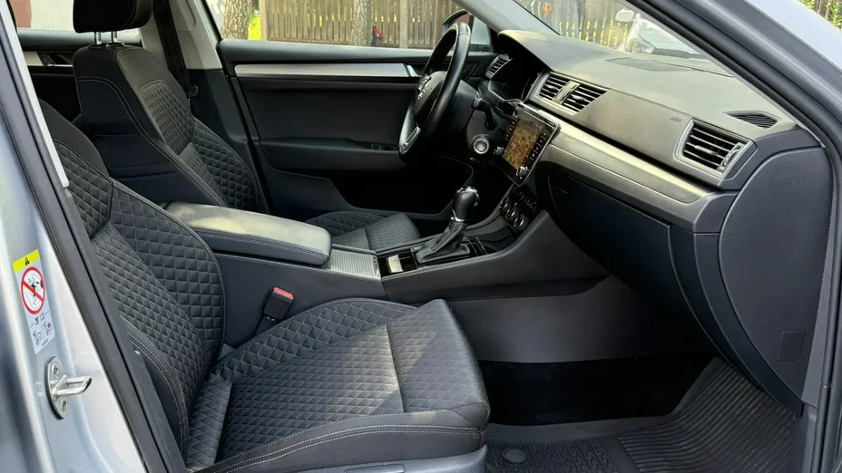 SKODA Superb Superb 2.0 TDI 4x4 Style DSG