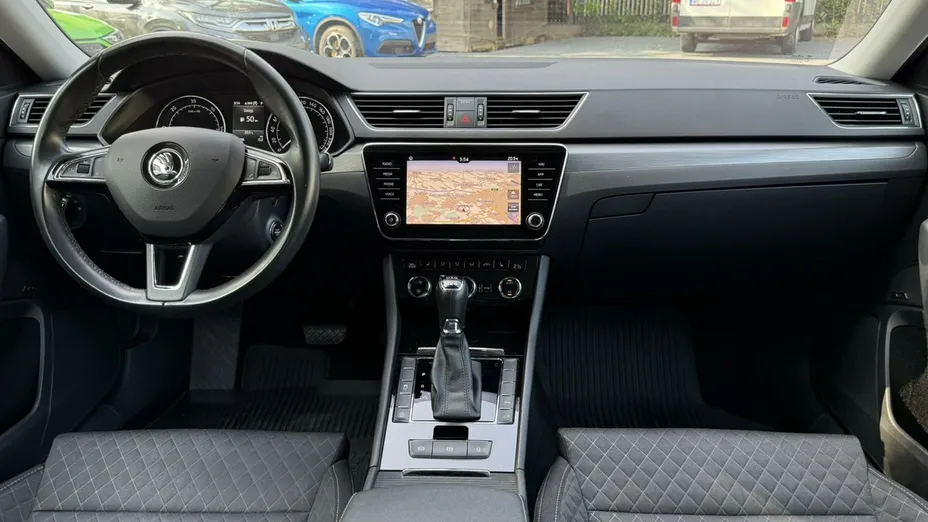 SKODA Superb Superb 2.0 TDI 4x4 Style DSG