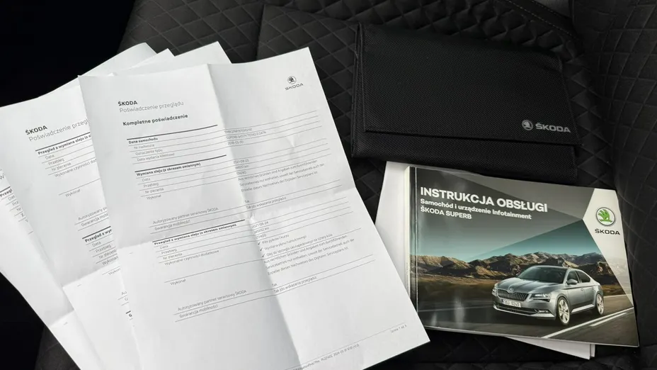 SKODA Superb -