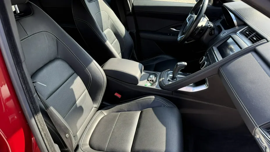JAGUAR E-Pace -
