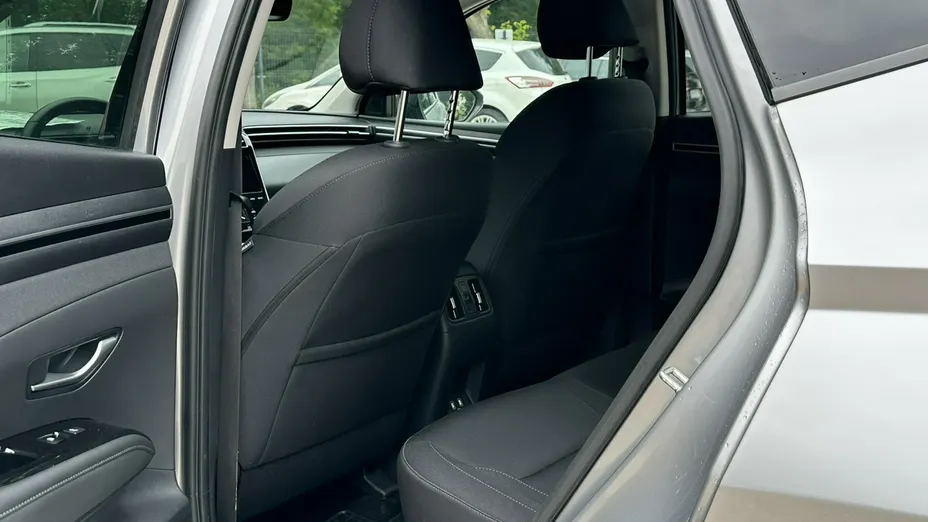 HYUNDAI Tucson -