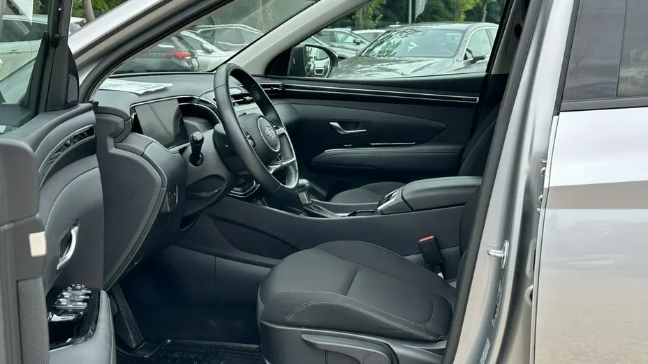HYUNDAI Tucson -