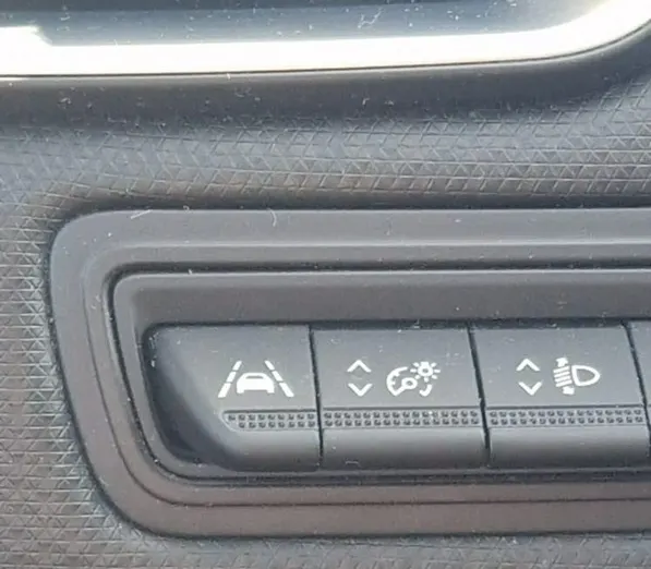 RENAULT Clio -
