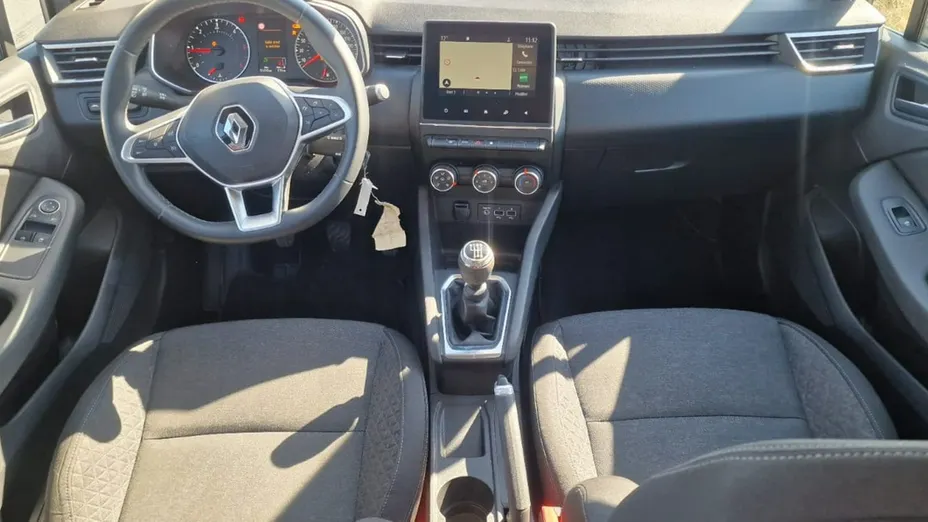 RENAULT Clio -