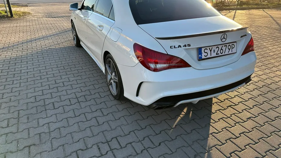 MERCEDES-BENZ CLA -