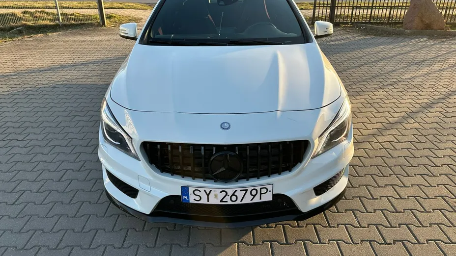 MERCEDES-BENZ CLA -