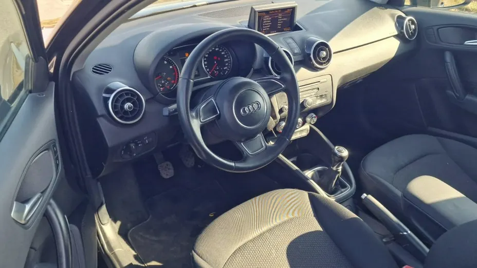 AUDI A1 -