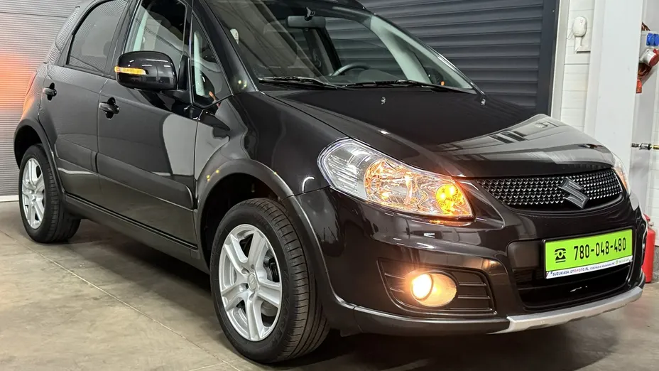 SUZUKI SX4 -