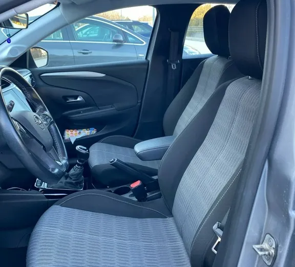OPEL Corsa -